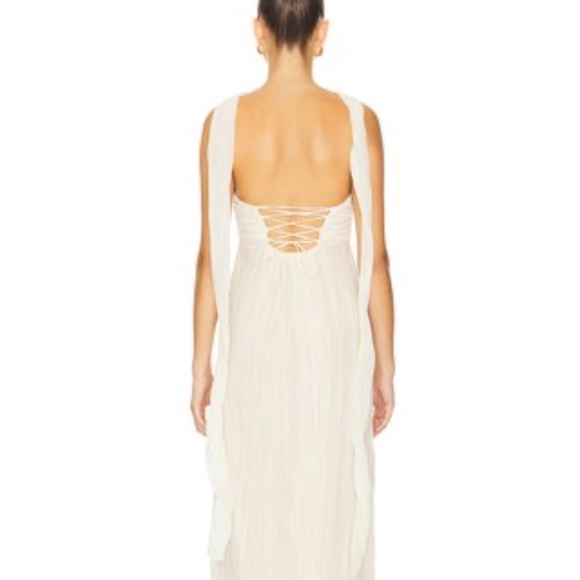 DELFI Valerie Dress in Ivory - Picture 4 of 16